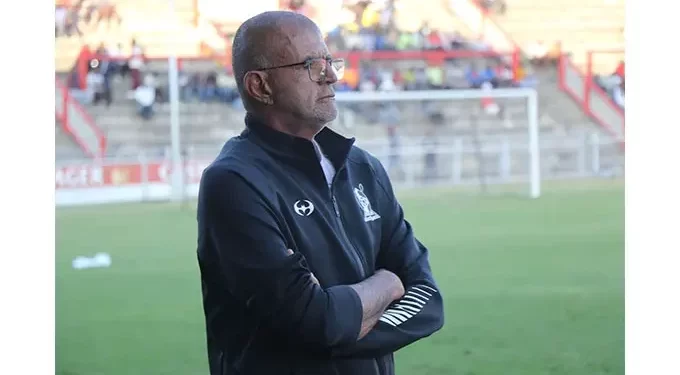 Highlanders support coach Baltemar Brito on his new job