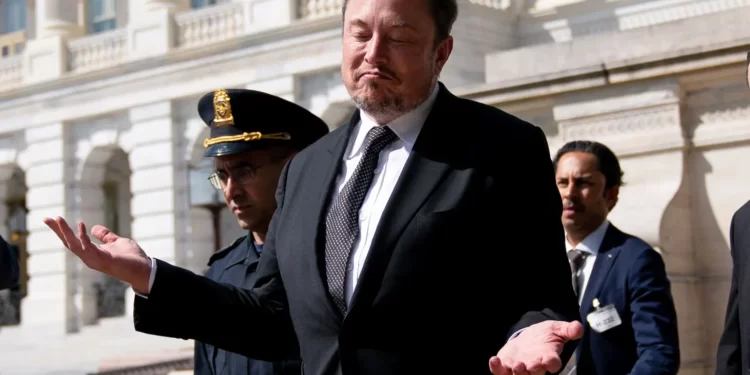 Elon Musk Protect Russell Brand Against R@pe