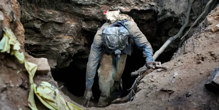 Disaster: Two Brothers Suffocate To D*ath In A Mine Shaft