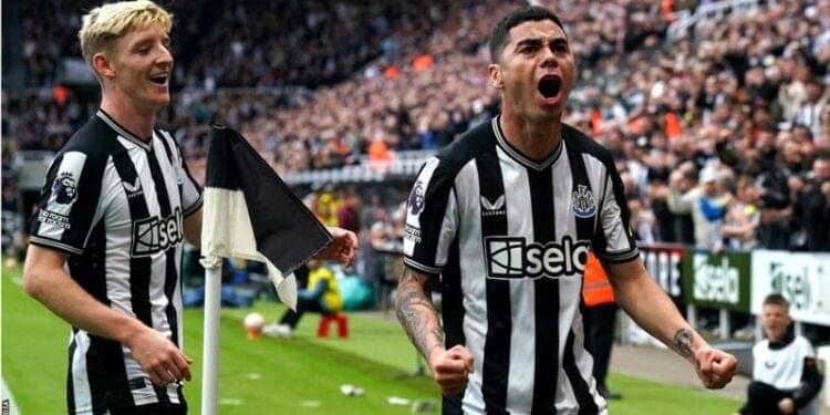 Newcastle Beats Up Burnley 2-0