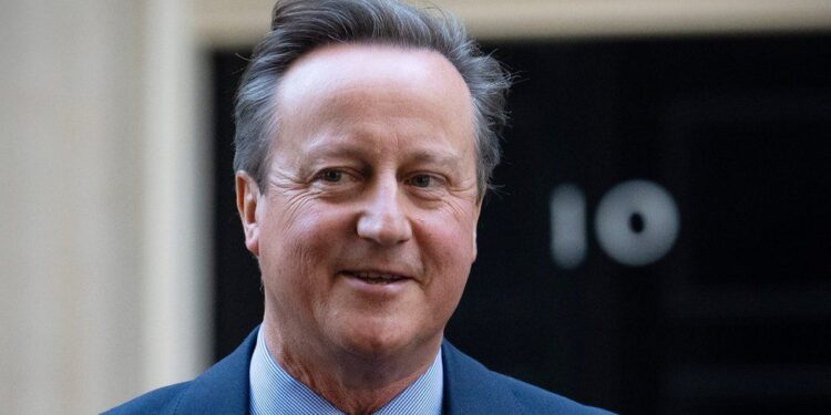 Ex-UK prime minister back in the cabinet table