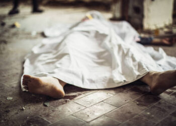 Tragedy: Critical patient d!es outside clinic after security guards denied him entry