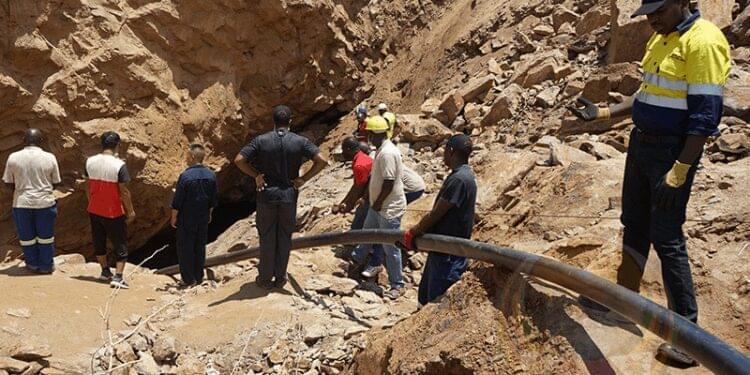 11 miners trapped underground at Redwing Mine – Metallon Corporation
