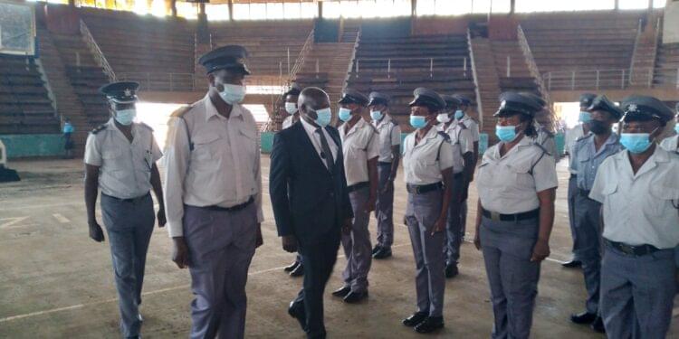 Ndipe yedrink : Traffic Council Police asking for bribe from vehicle owners in Harare CBD