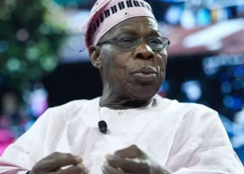 “To overcome hardships , seek advice from Zimbabwe”- Former Nigerian President