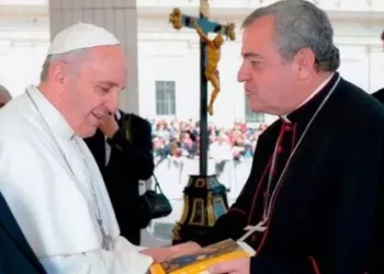 Pope Francis acknowledges Eguren’s resignation