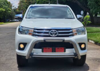 Sir Wicknell appreciates Liberation war hero with a TOYOTA HILUX GD6