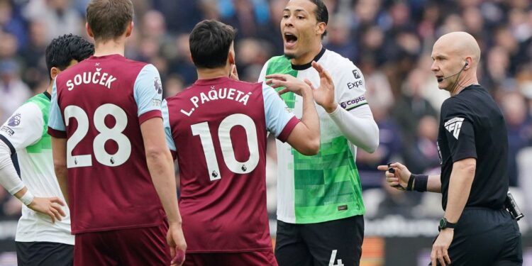 Liverpool draws 2-2 with West Ham