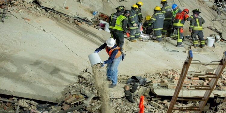 Ramaphosa sends his condolences following George building collapse
