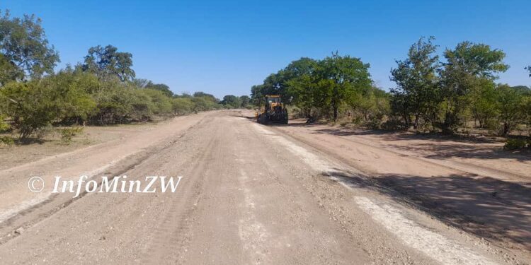 Road gravelling commences in Tsholotsho
