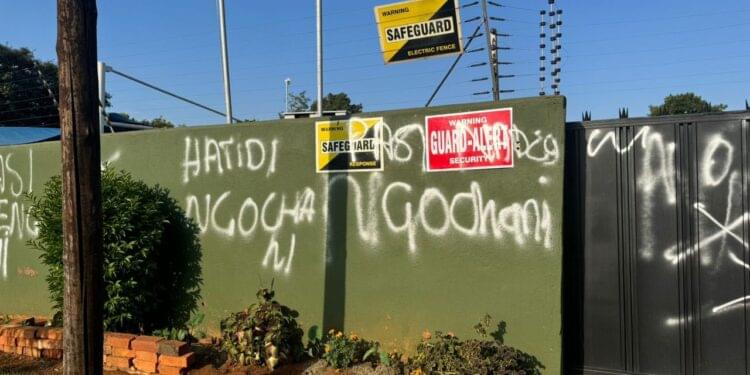 Video:Dozen of  protesters camped at the gate of  GLAZ