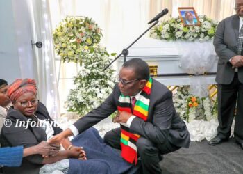 Mnangagwa consoles Mphambela family in time of grief