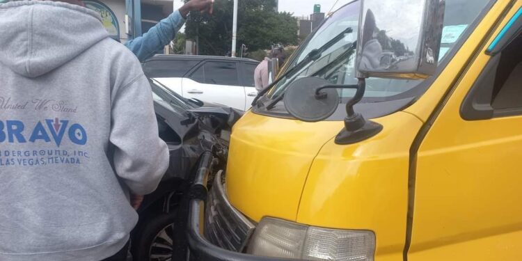 Kombi driver causes accident at Sam Nujoma & Herbert Chitepo intersection