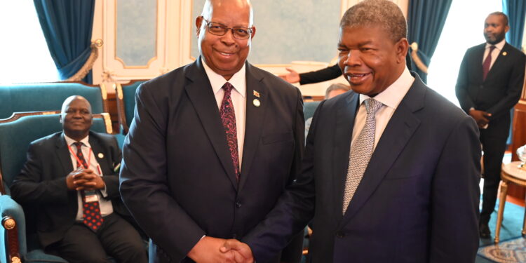 Mudenda pays courtesy call on Angolan President