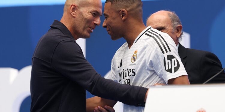 Zidane spotted at Kylian Mbappe’s unveiled