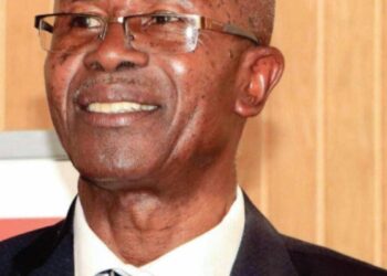 FIFA extends Mutasa’s tenure as ZIFA chairperson