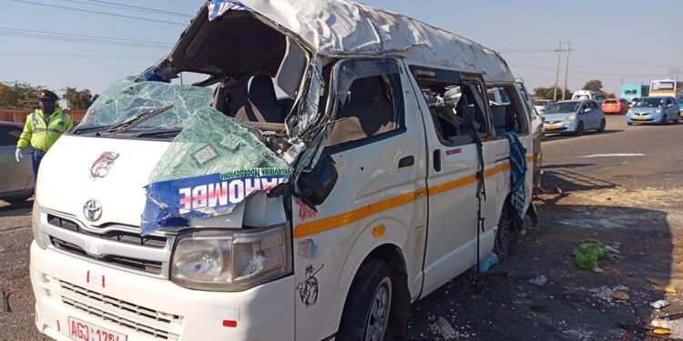 Four feared de@d in horror crash on Harare-Mutare highway