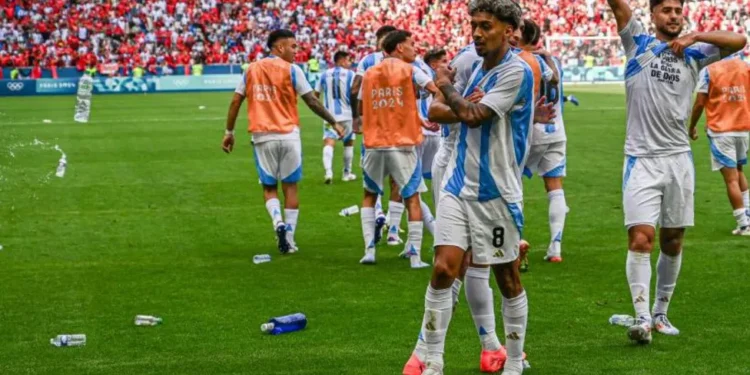 Morocco beat Argentina in game marred by crowd trouble