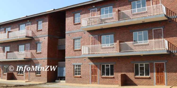 Mnangagwa commissions Dzivaresekwa flats