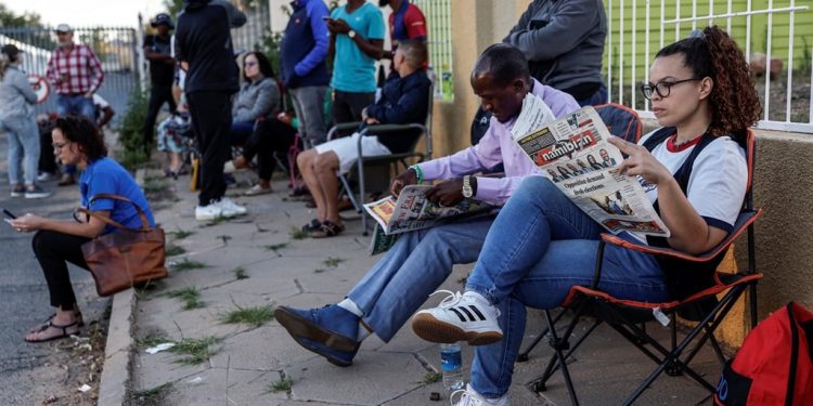 Namibia vote extends into Saturday in places after logistic trouble