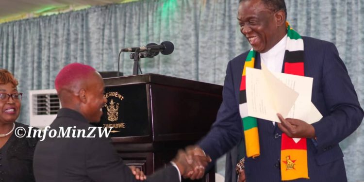 Mnangagwa awards Warriors Team $6,500 each