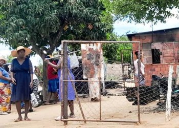 Neighbours rescue teen from burning house