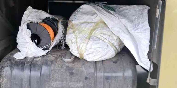 Man arrested with explosives on bus from Zimbabwe